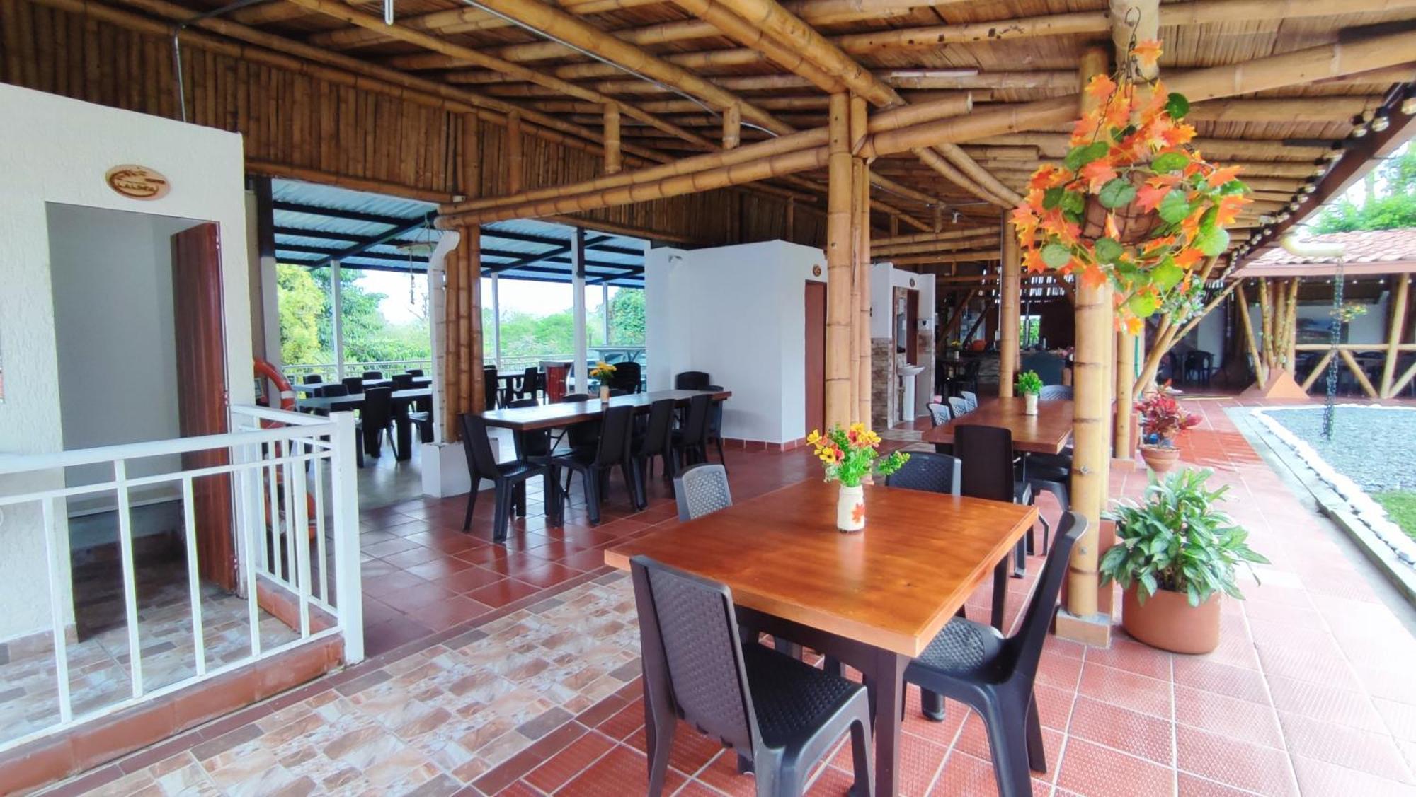 Finca Hotel La Linda 킴바야 외부 사진