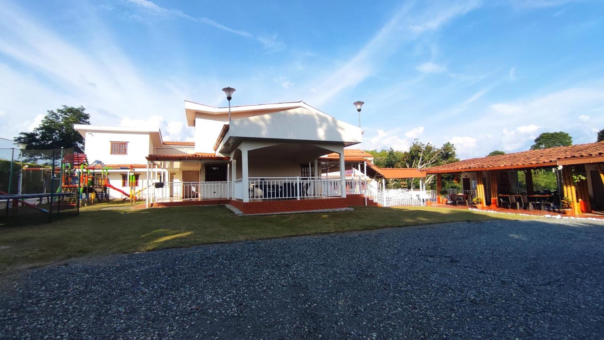 Finca Hotel La Linda 킴바야 외부 사진